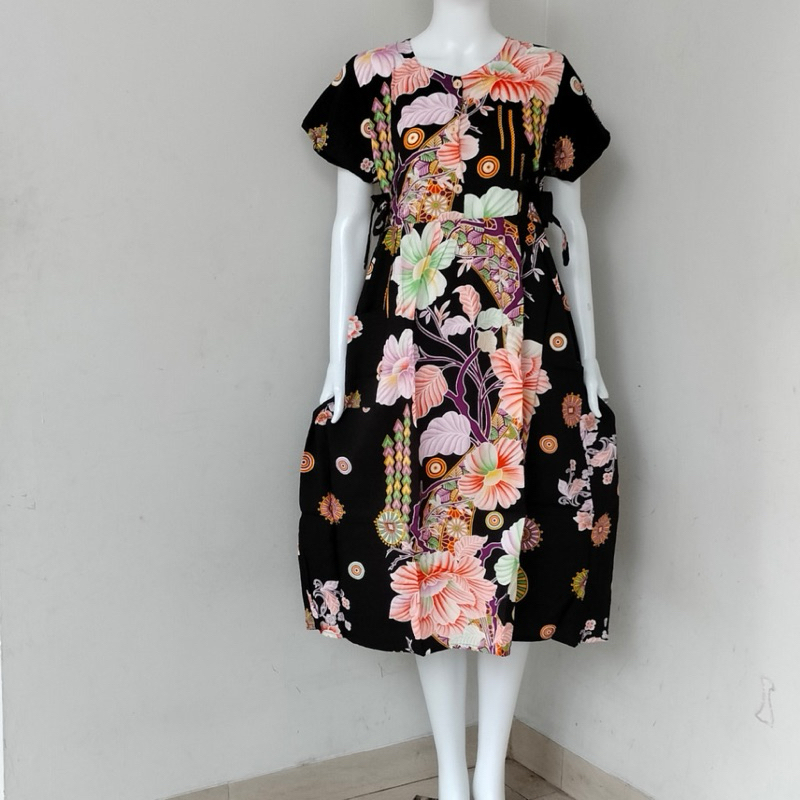 YZ4 BATIK KENCANA UNGU DASTER 47 LABEL BIRU MOTIF BUNGA TERBARU LD.105 CM /DASTER CHIBI TALI