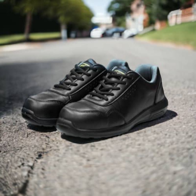 Safety Shoes / Sepatu Pengaman Rhea untuk Wanita - Krisbow Original 100%