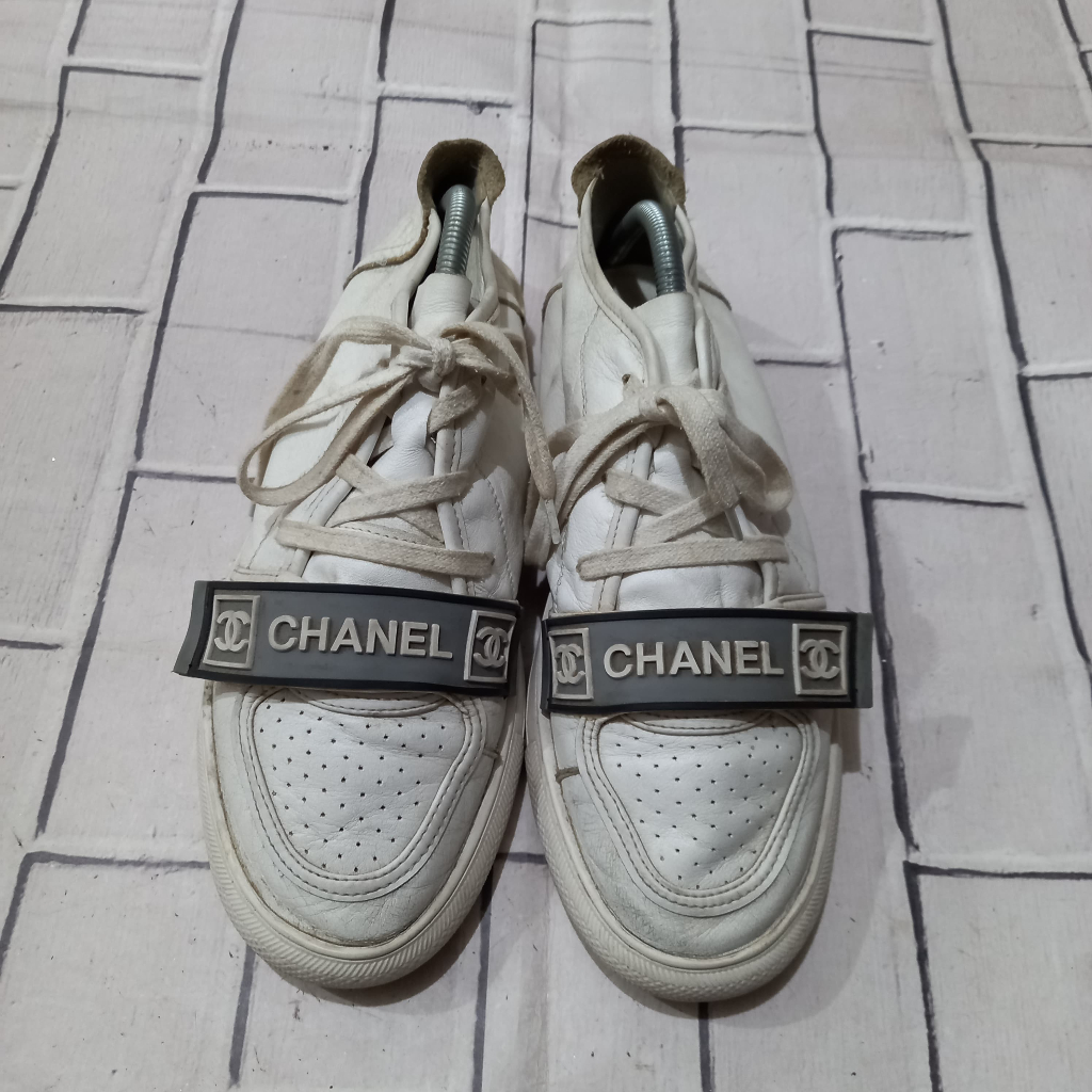 Sneakers Chanel shoes White Mens 26 cm