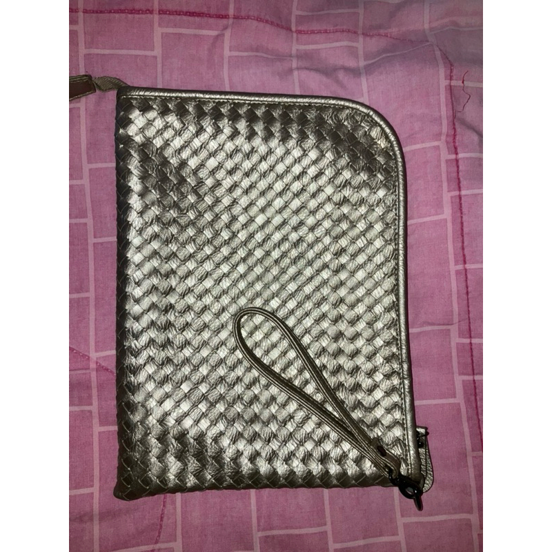 Tas Selempang wanita Bottega Veneta Silver/preloved