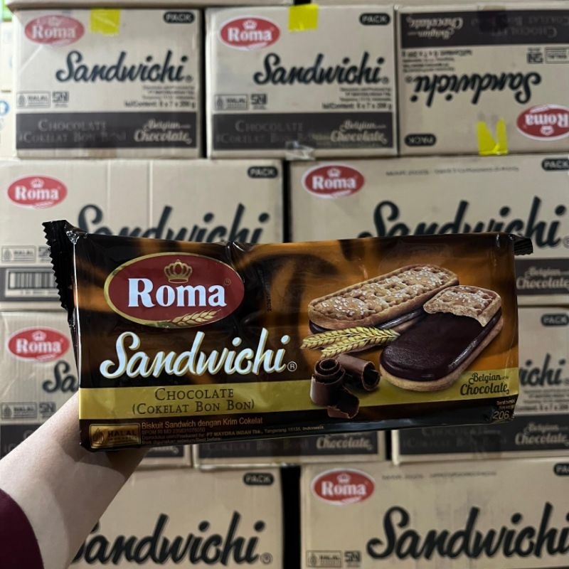 

Roma sandwich 157 gram 1 dus isi 42 pcs