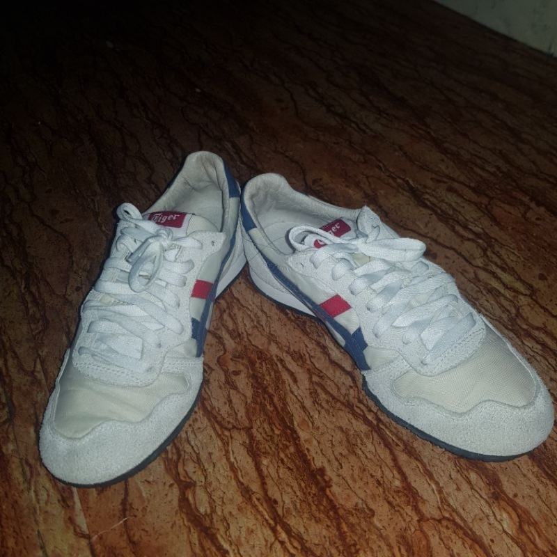 Onitsuka Tiger Serrano Size 36 insole 22.5 [Preloved]