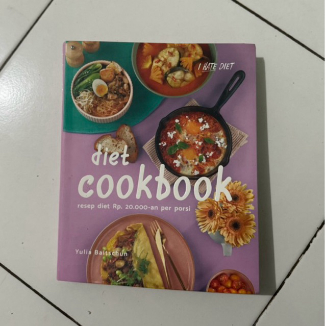 [Preloved] Buku Diet Cookbook by Yulia Baltscun