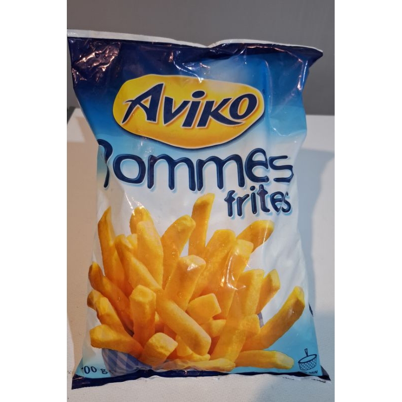 

KENTANG GORENG STRAIGHT CUT 1 kg AVIKO POMMES FRITES FRENCH FRIES