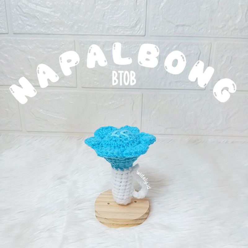 AMIGURUMI/BONEKA RAJUT MINI NAPALBONG BTOB LIGHTSTICK CROCHET (gantungan kunci)