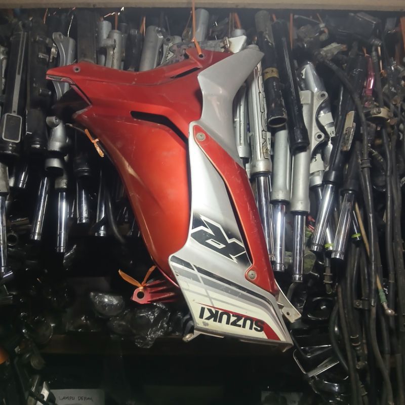 sayap tebeng Suzuki smash titan original murah