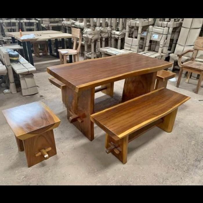 Set Meja Makan Outdoor Kayu Trembesi - Meja Makan Kayu Solid Alami - Meja Cafe