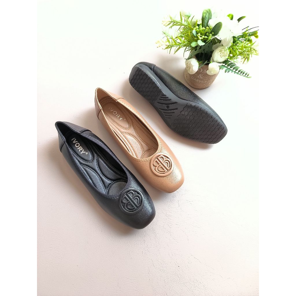 IVORY Sepatu Wanita Flatshoes Jumbo 41 42 43 44 B993-361
