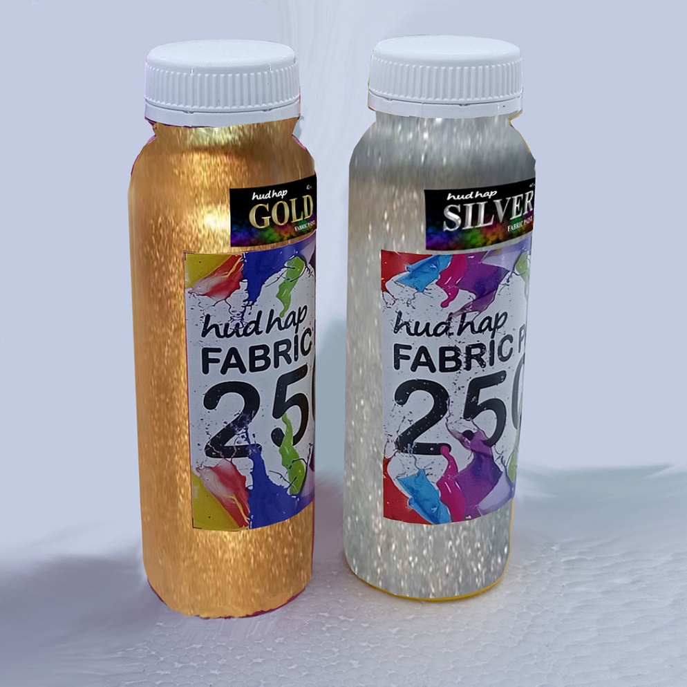 

KODE K17O cat lukis kain emas dan perak 25 ml
