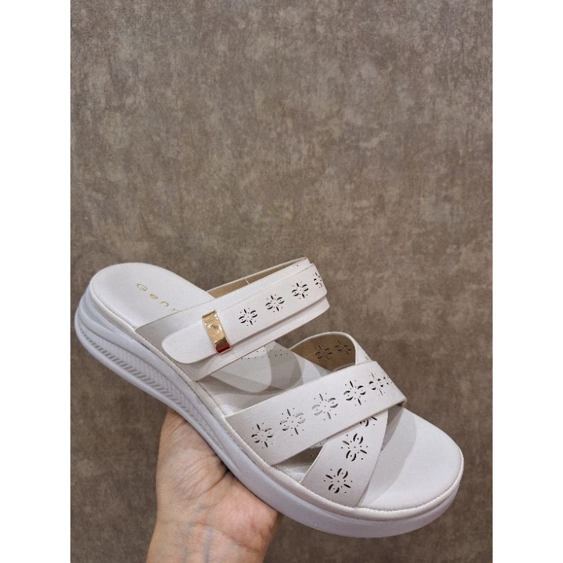 Sandal Flat Genny