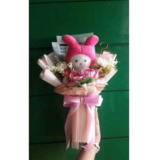 

bucket bouquet boneka hadiah ulang tahun hadiah wisuda