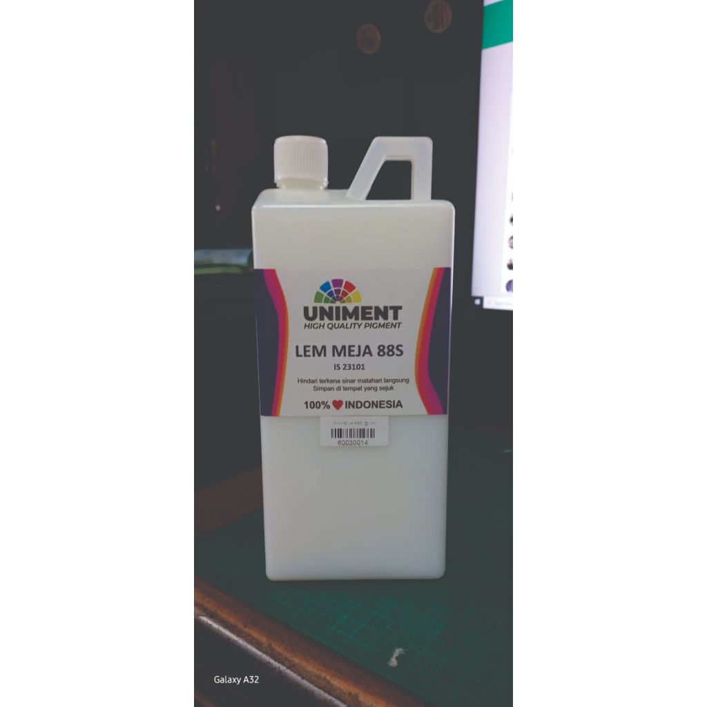 

LEM MEJA LEM PAPAN 88S UNIMATE SABLON KAOS, KAIN BATIK, DLL