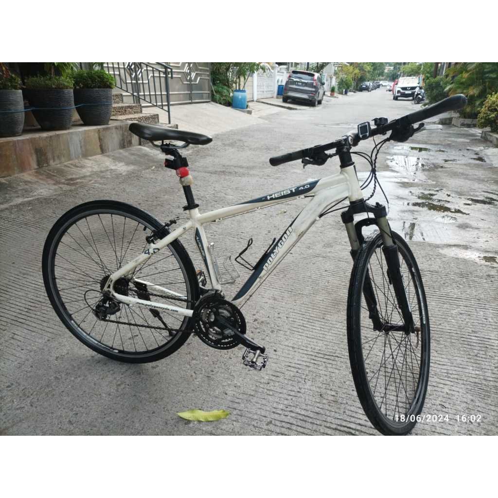 Sepeda MTB Hybrid Polygon Heist 4.0 Bekas - Rim brake
