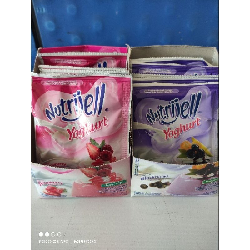 

nutrijel yogurt strobery, blackcurrant