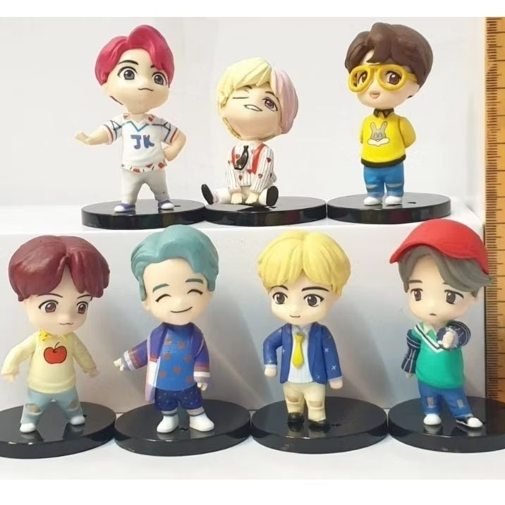 Figure BTS set isi 7 pc