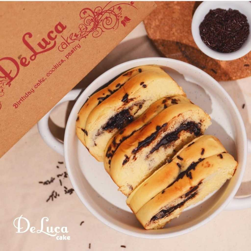 

Deluca Cake Sisir Meses Satu Loyang 12*25*10 Semarang Roti Enak Roti Lumer Roti Lezat Khas Semarang