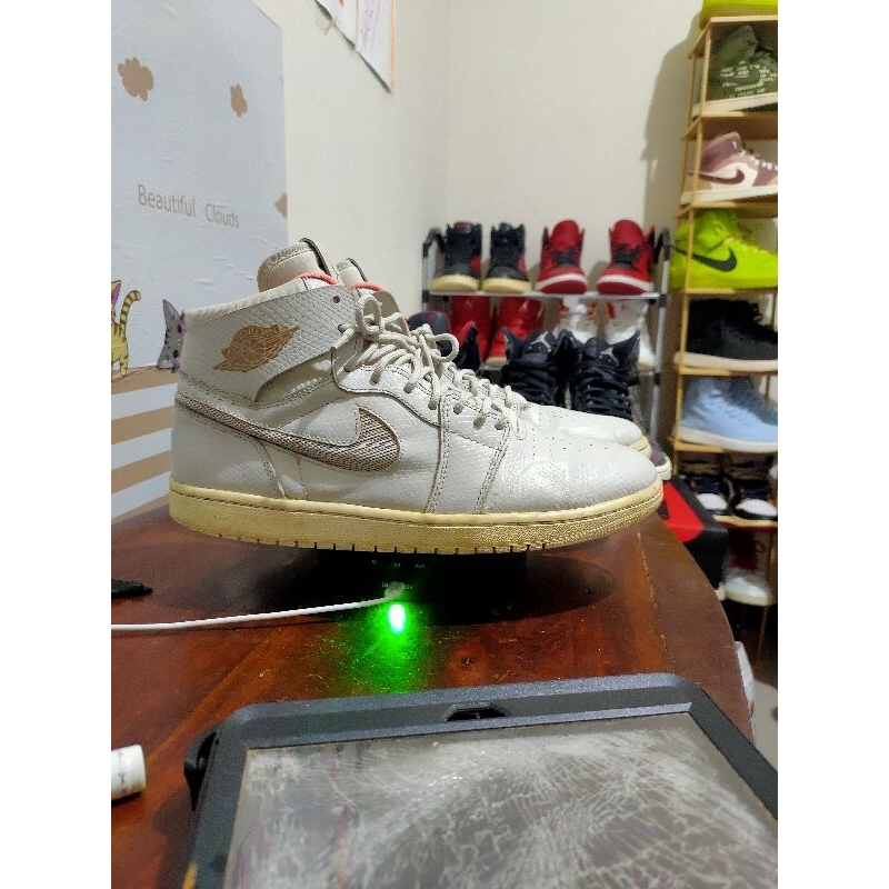 AJ1 Snake skin White size 44,5