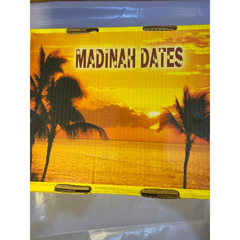 

kurma madinah 10.kg kurma dengan daging tebal ccok buat oleh oleh haji dan umroh