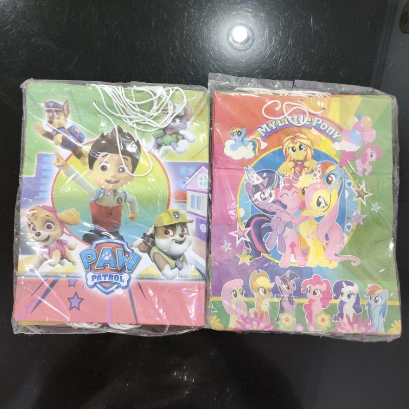 

PRAKTIS Tas Goodie Bag Sedang 2x27 Tas Kado Motif Tas Kertas Ulang Tahun