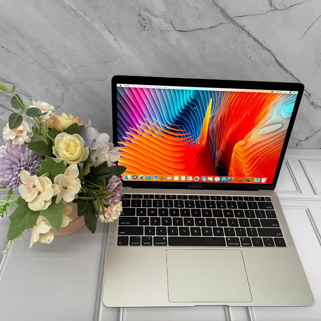 Macbook Air Retina SECOND TAHUN 2018 CI5 16GB/256GB