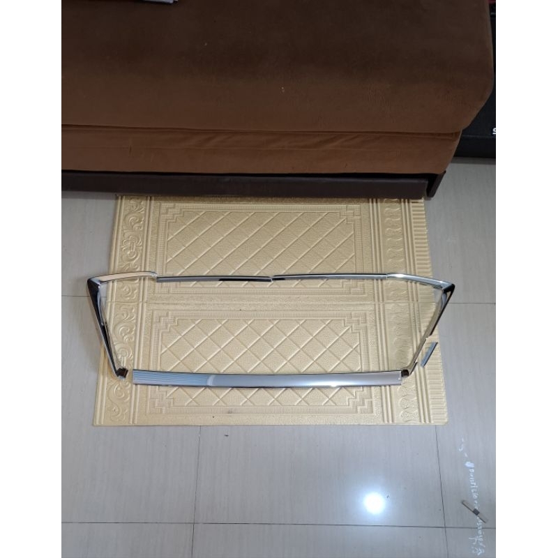 list lis grill bemper depan Daihatsu Sigra ORIGINAL harga 1set 6 pcs