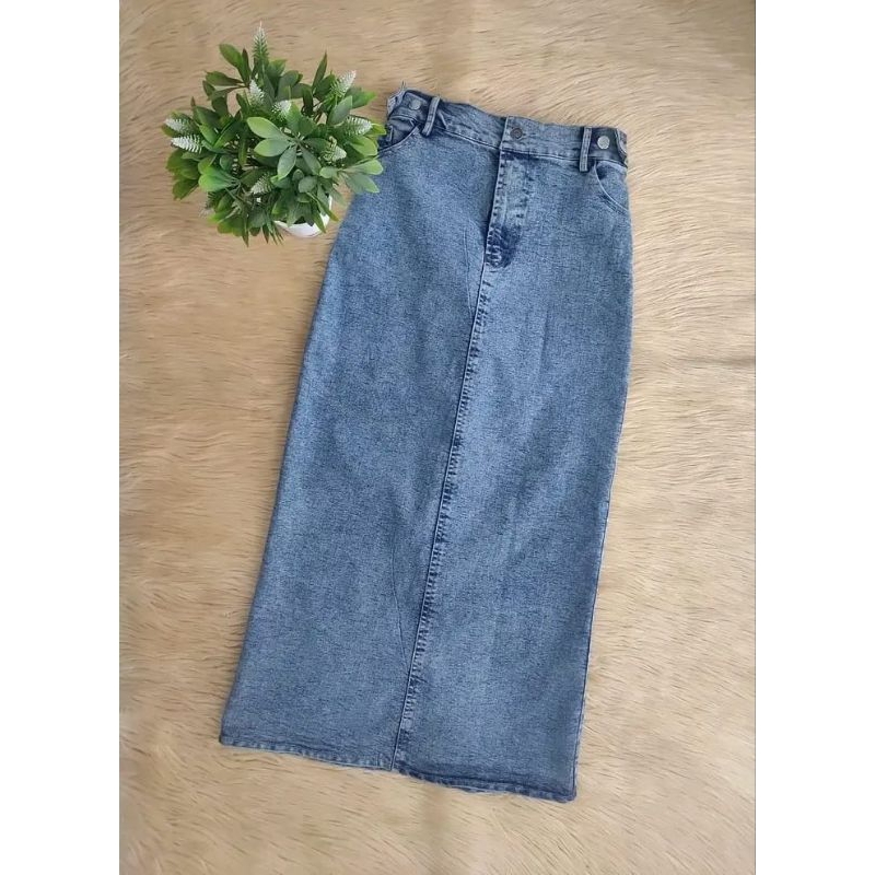 Theana rok jeans wanita belah zenda // rok jeans span wanita // rok jeans wanita kekinian