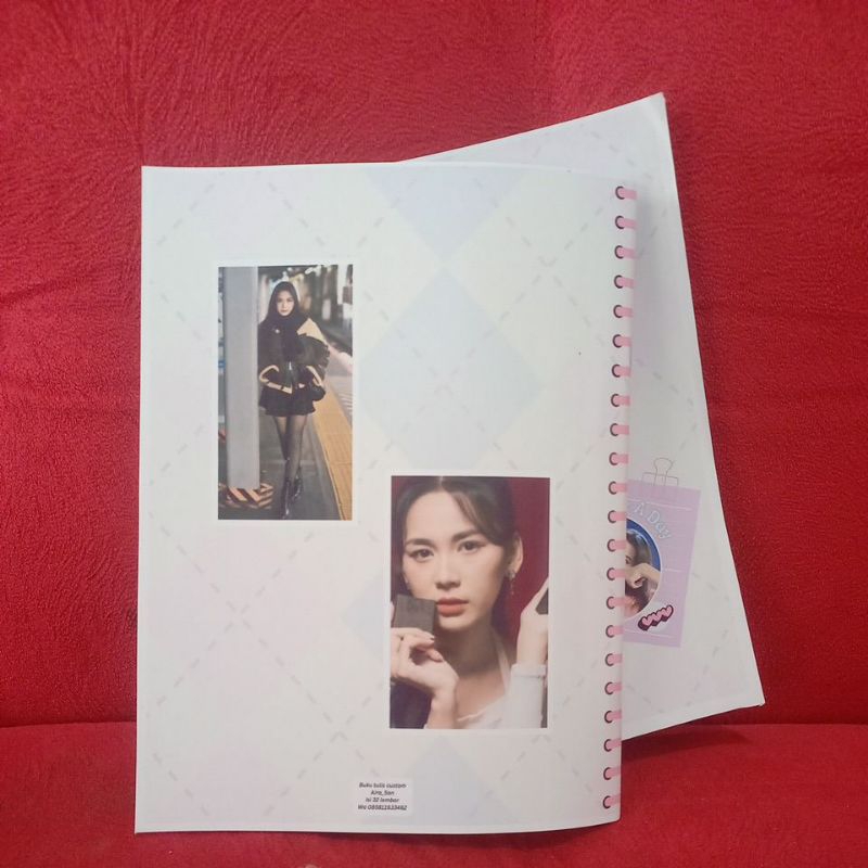 

Buku tulis lipat custom sampul dan isi.