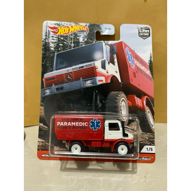 hot wheels premium 88 mercedes unimog