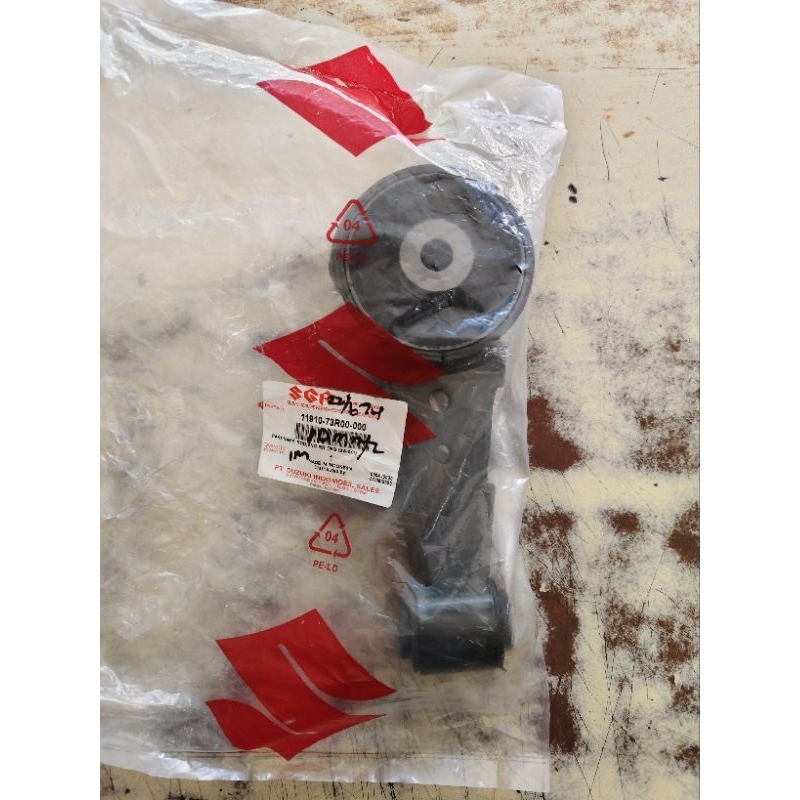 rod engine rear torque/monting belakang suzuki all new ertiga original sgp deler