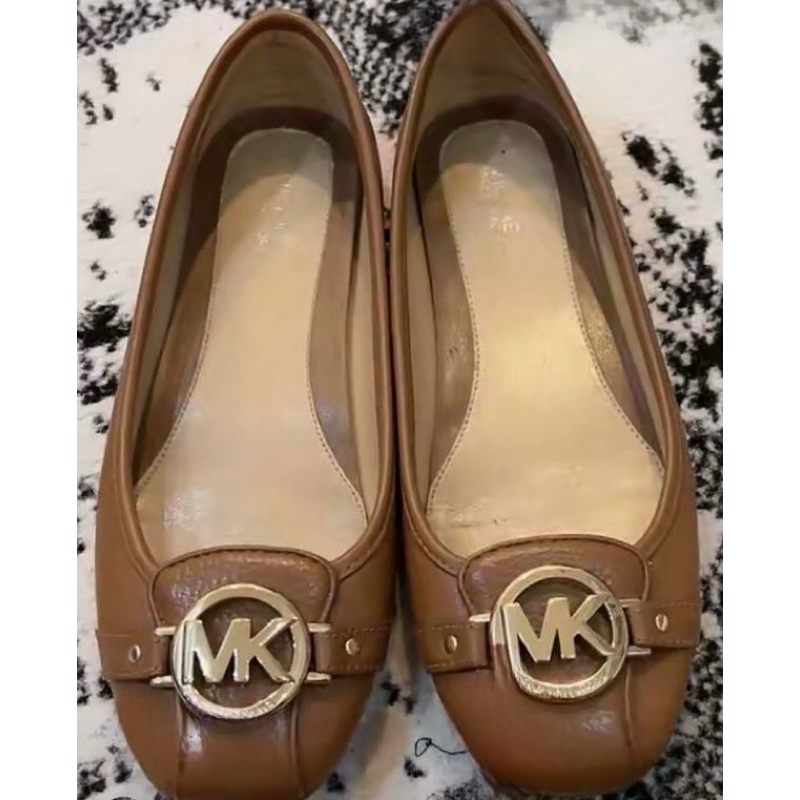 Sepatu Michael Kors
