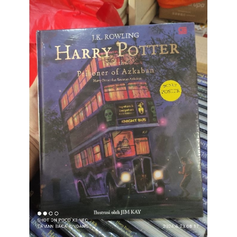 Novel Ilustrasi Harry Potter dan Tawanan Azkaban Seri 3