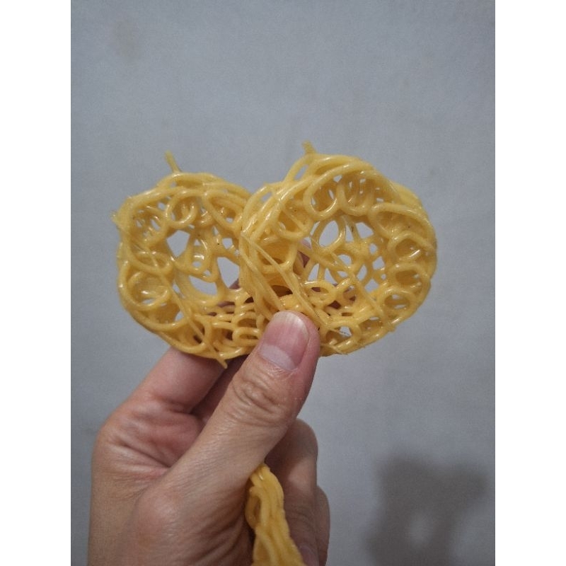 

Kerupuk Mentah Ikan TENGGIRI - 500 gr
