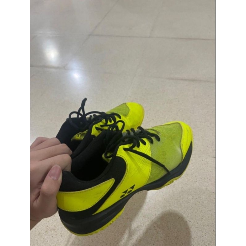 Sepatu Yonex Second
