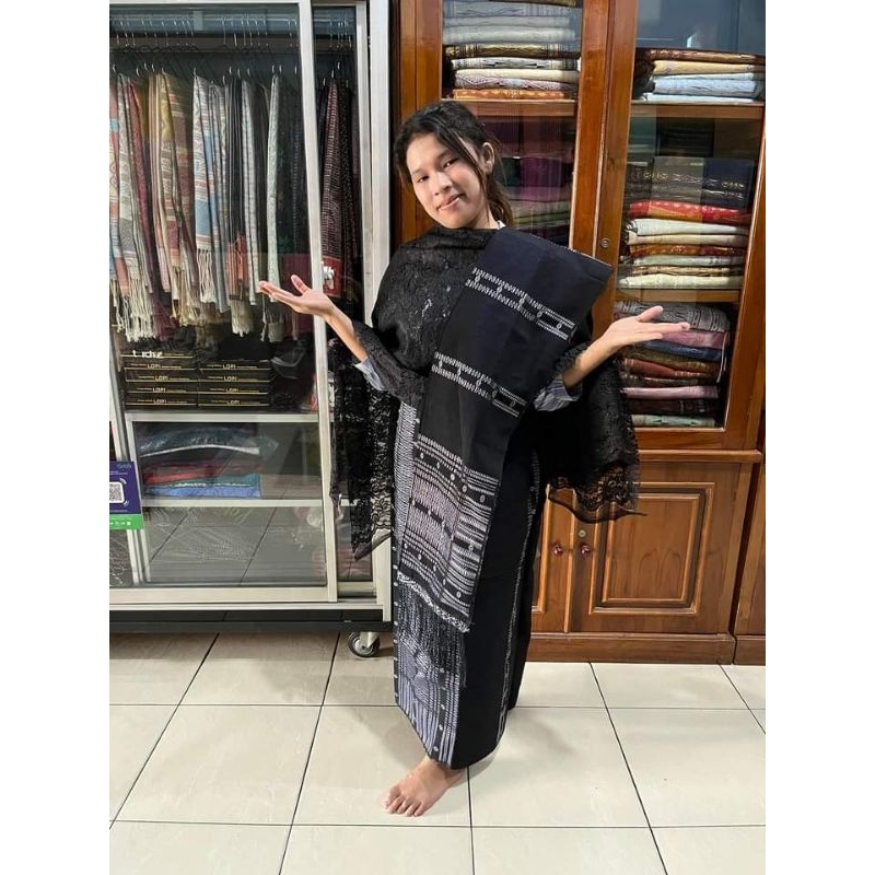 Songket pucca bintik atau pucca bunga