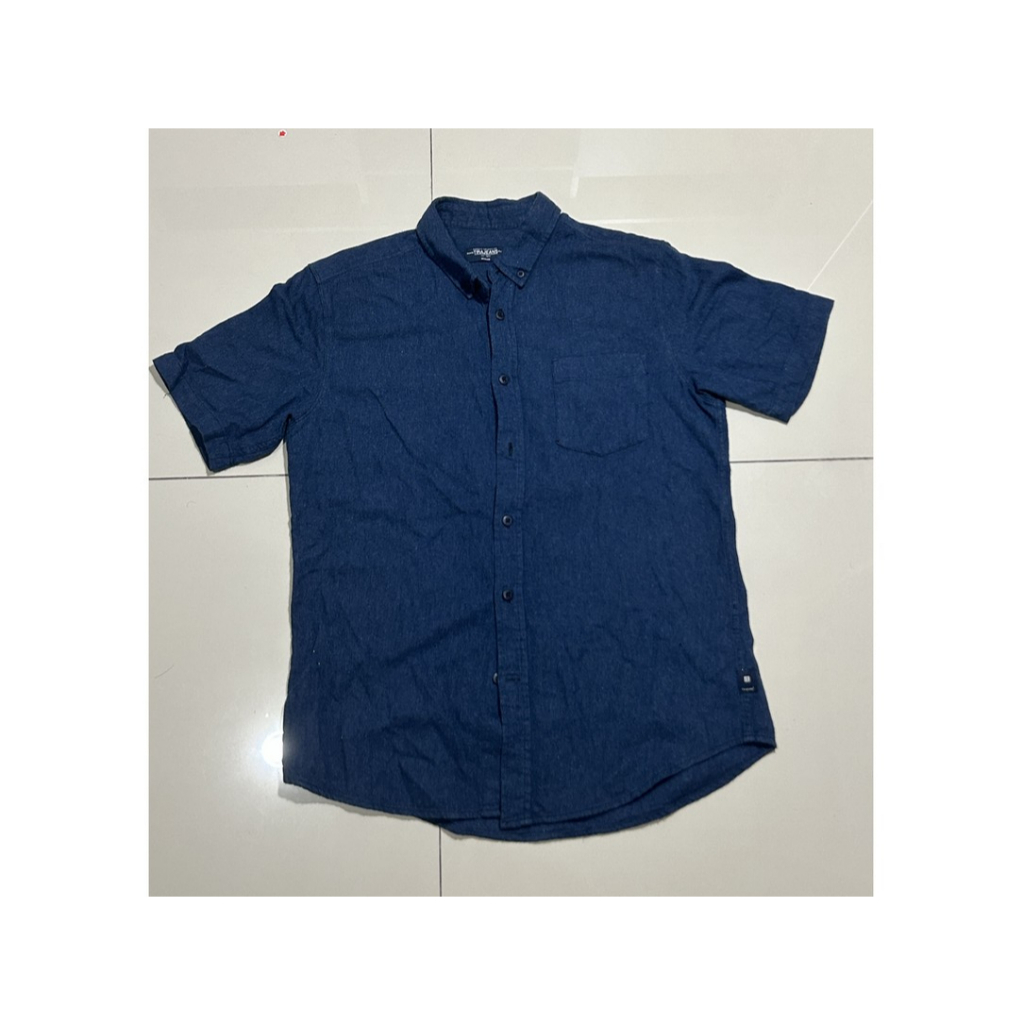 Kemeja Pria Tirajeans