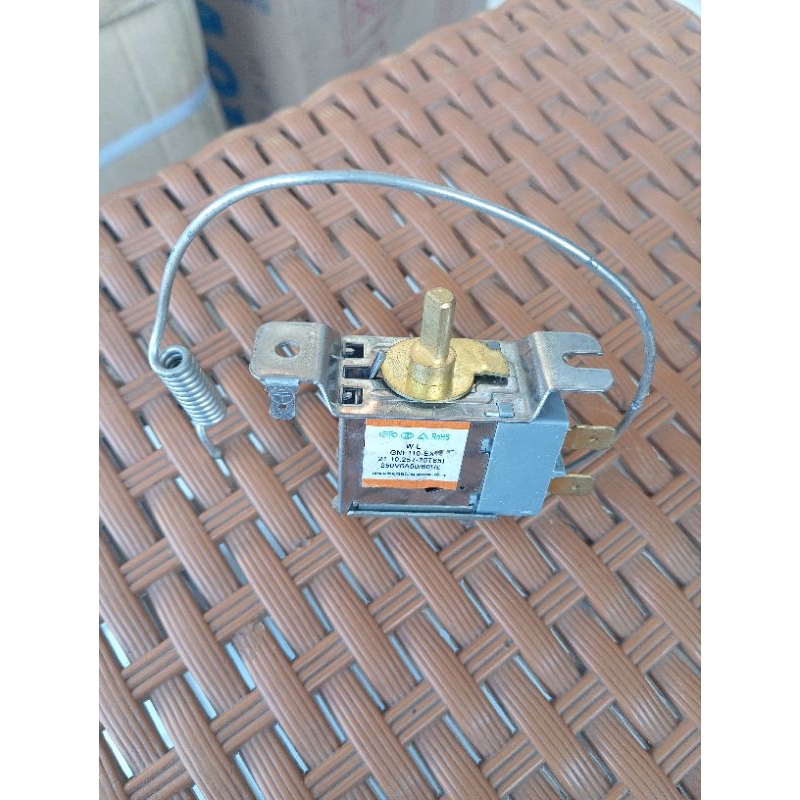 THERMOSTAT KULKAS POLYTRON 2PINTU GNF110-EX