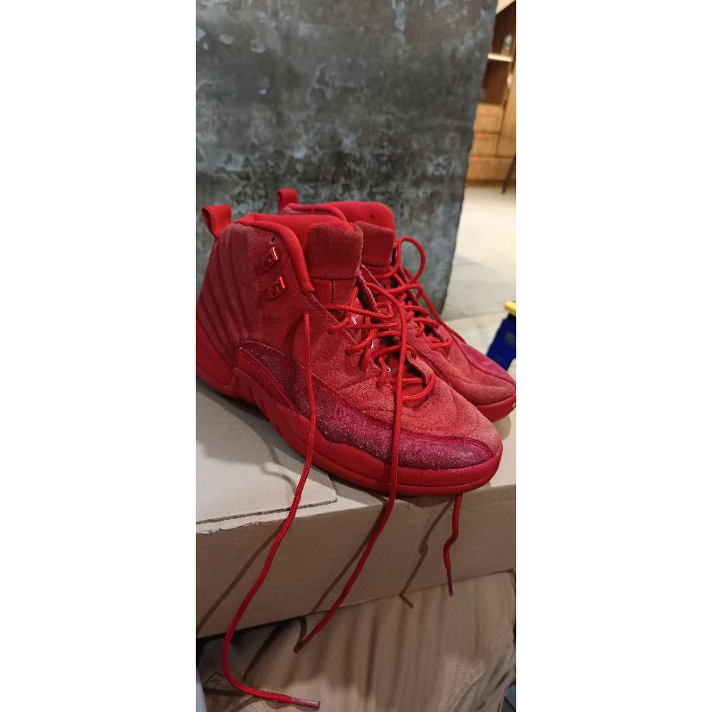 Air Jordan Retro 12 GymRed Tag Sample