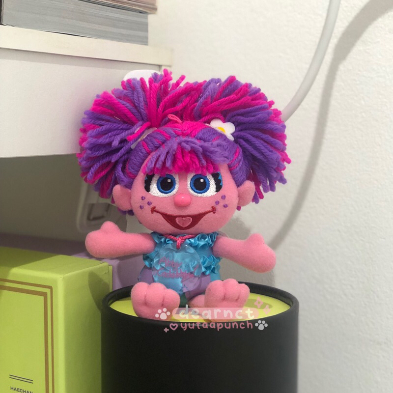 GANCI KEYCHAIN BONEKA ABBY CADABBY