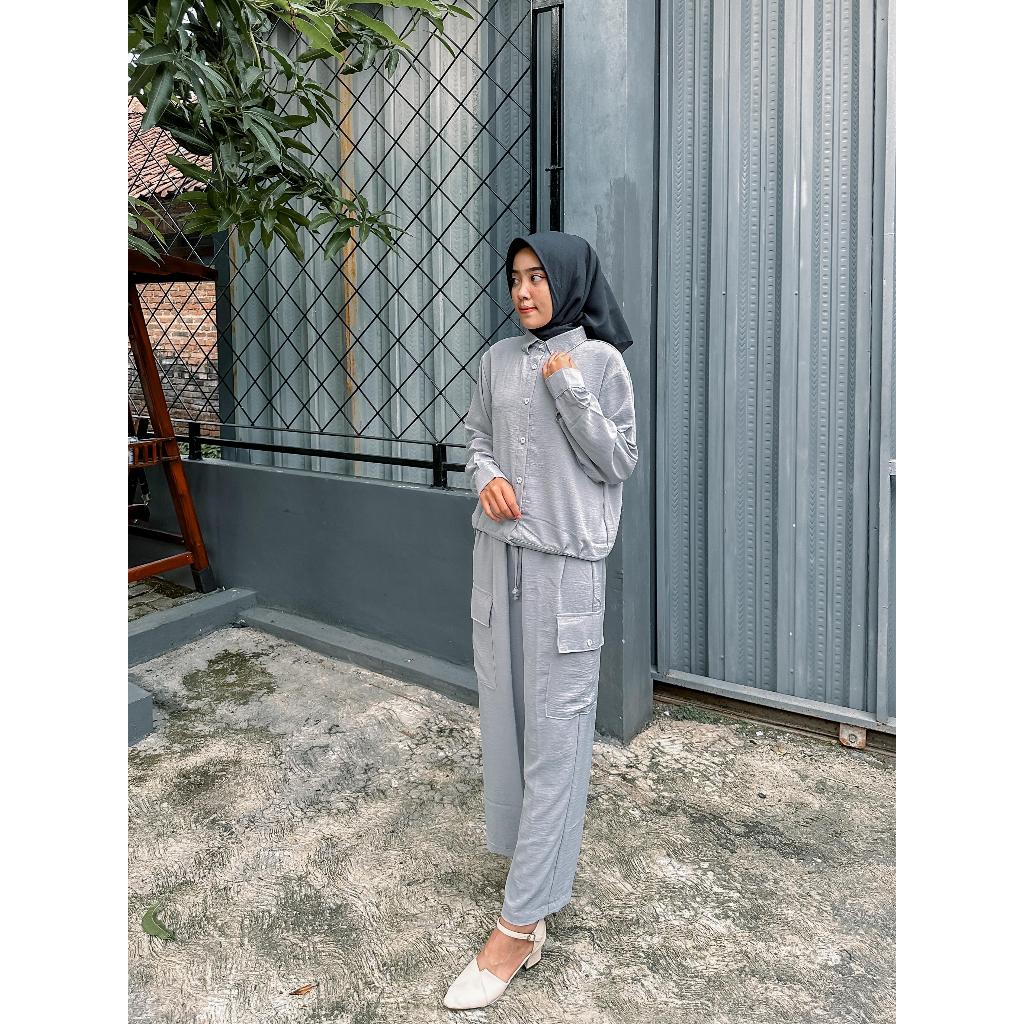 Setelan Cargo Wanita Polos Set / Setelan Polos Wanita Kekinian / One Set Polos Wanita Kekinian / One