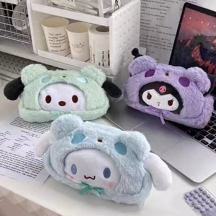 

baby face Sanrio Tempat Pensil Kartun dengan Kapasitas Besar dan Bahan Mewah yang Lembut tas alat tulis x L5X5