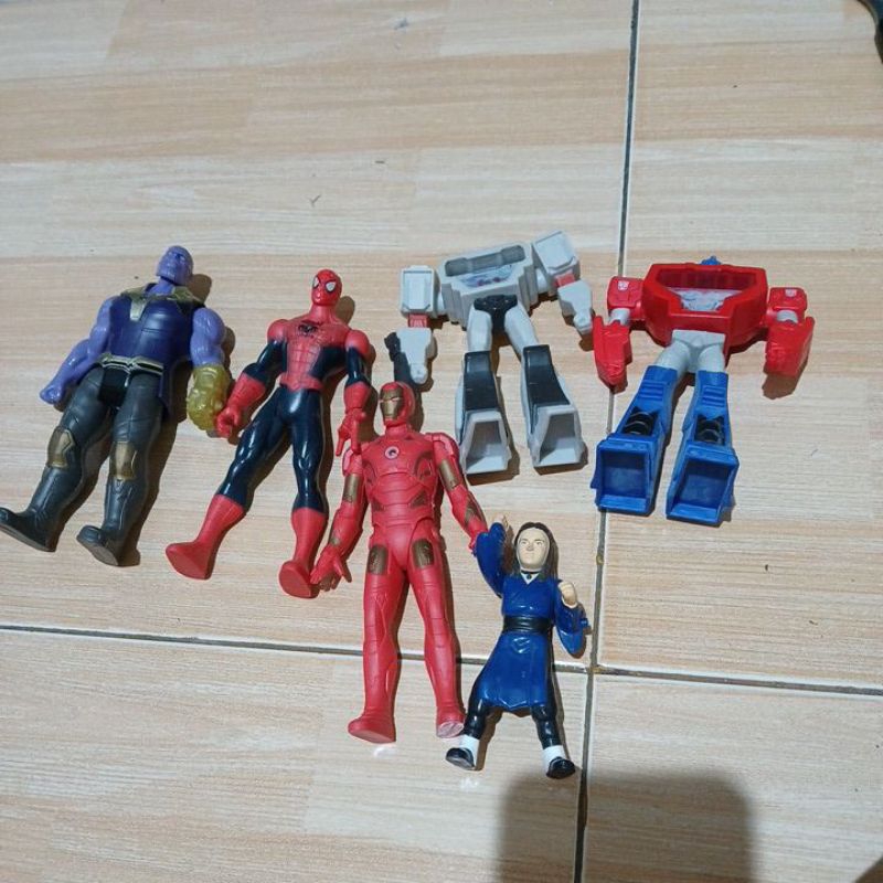 mainan super hero robot preloved