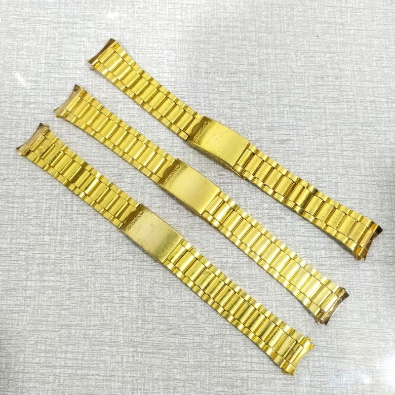 rantai jam tangan warna gold
