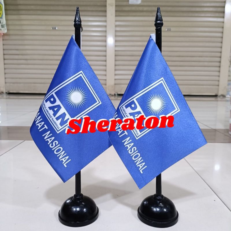 

tiang kayu meja+bendera partai PAN