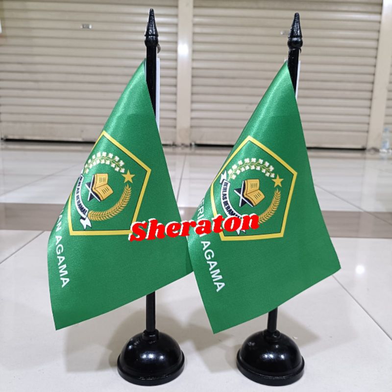 

tiang kayu meja+bendera KEMENAG