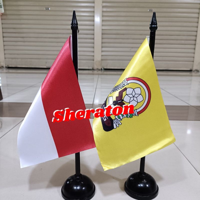 

tiang kayu meja+bendera sekolah bendera OSIS SMP dasar kuning+Indonesia