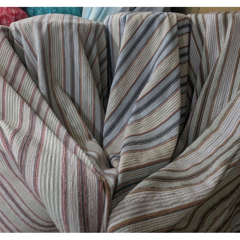 bahan kain crincle motif salur / kain crincle harga 0,5 meter