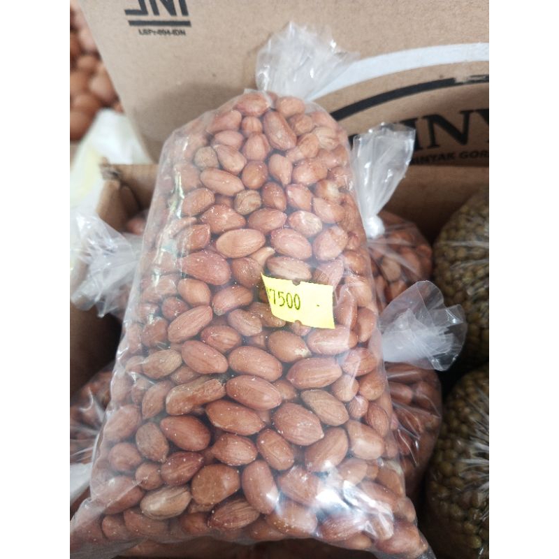 kacang tanah kiloan