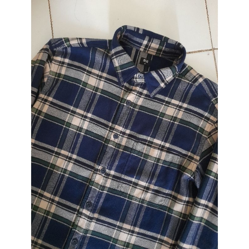 flanel uniqlo hijau navy