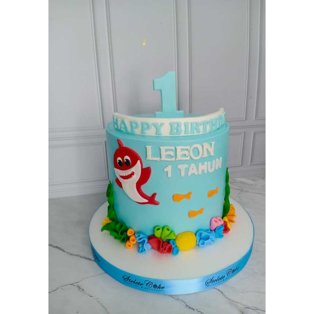 

Kue Ulang Tahun/Birthday Cake/Kue Ultah Costum/Kue Ultah Baby Shark