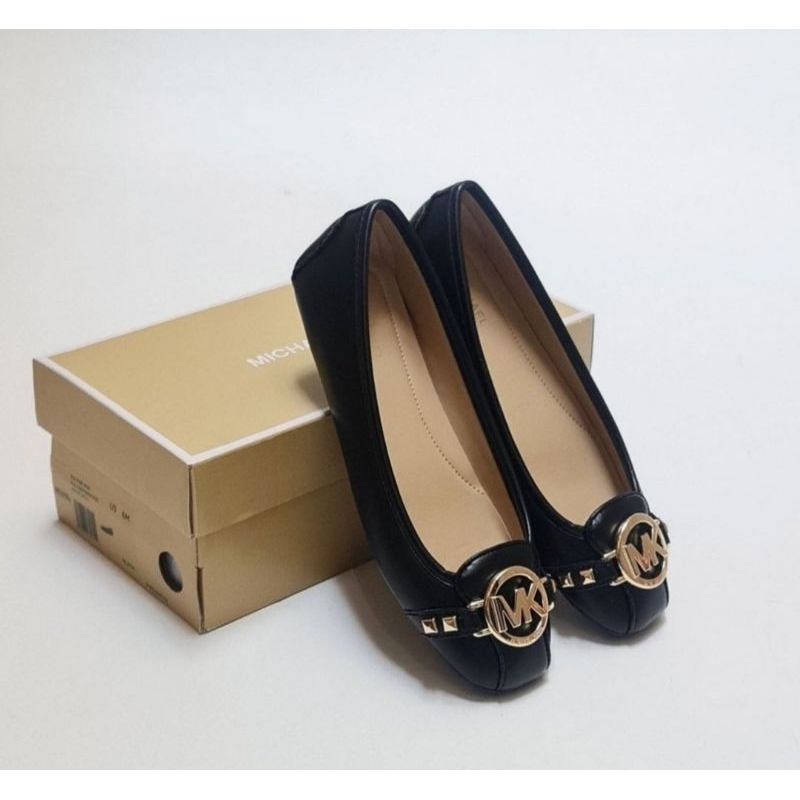 MK Fulton shoes black studd